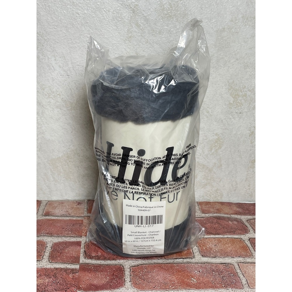UnHide Lil Marsh Faux Fur Small Blanket Charcoal Grey 50x60 UNH-LI-017 NEW